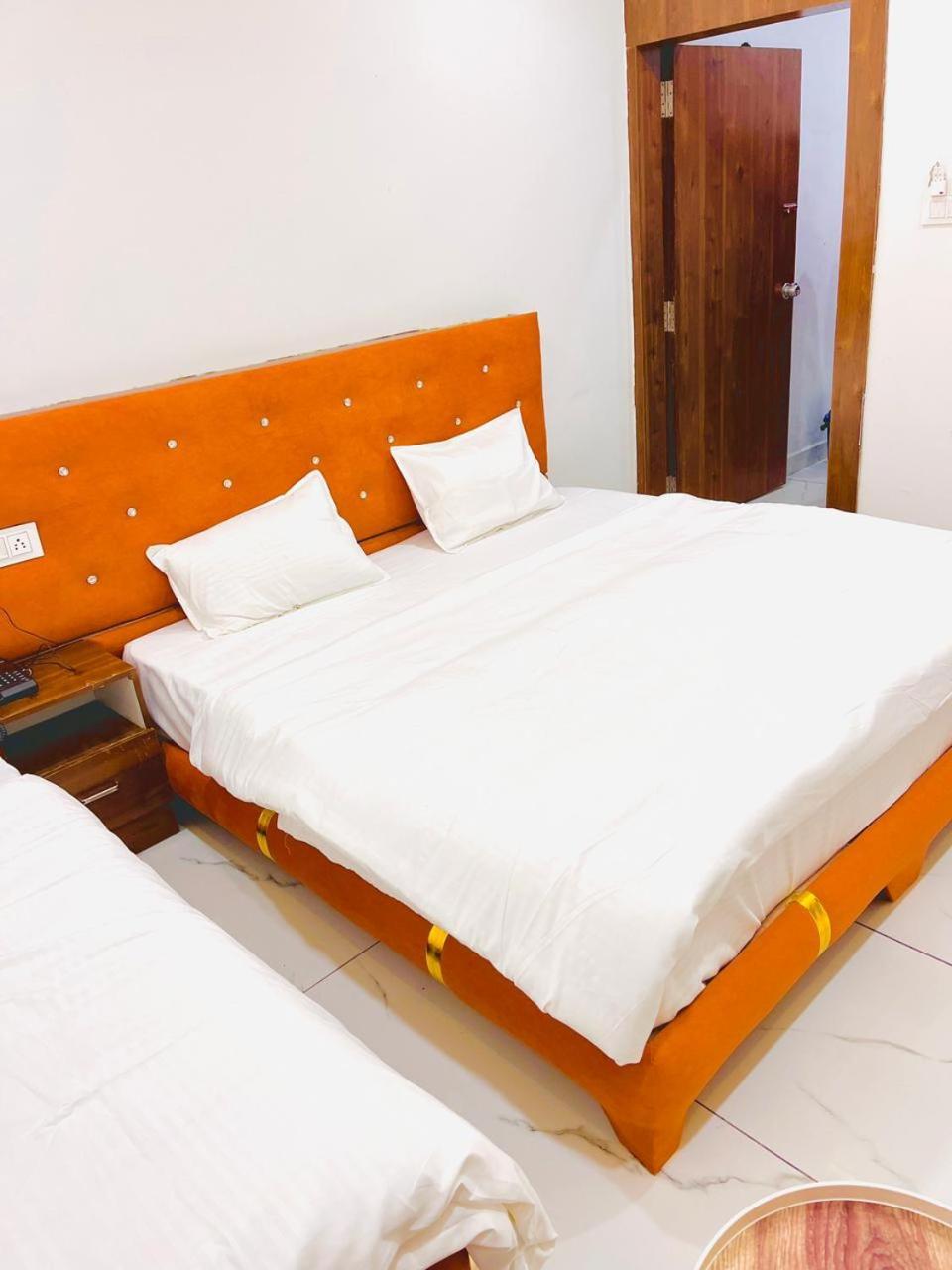 Hotel Shree Kedar Palace Ujjain Buitenkant foto